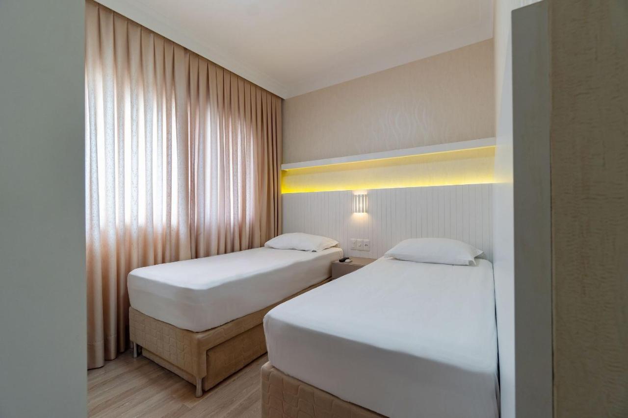 Varandas Do Atlantico - Apartamento Impecavel Em Condo Pe Na Areia Bombinhas Esterno foto